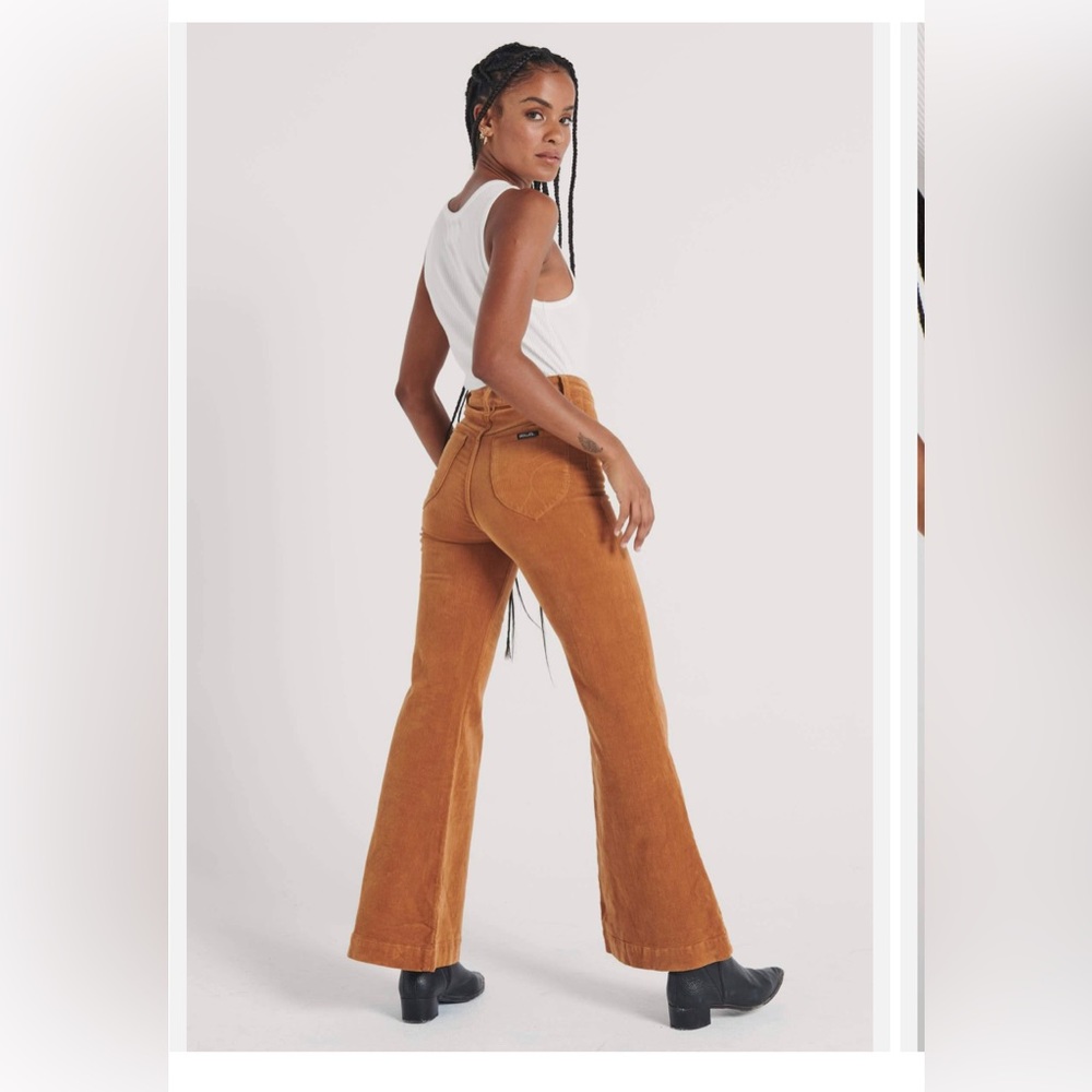Rolla’s Eastcoast Flare Crop Size 24